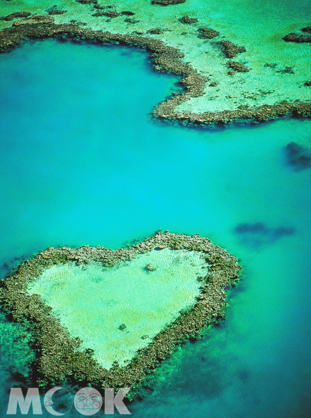 著名的大堡礁心型礁可以見證愛情的堅貞。（圖片提供／昆士蘭旅遊局）
