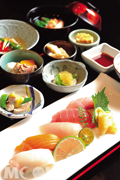 ibuki餐廳午間套餐，高木主廚以「御膳」方式呈現的簡雅握壽司。（圖片提供／TRAVELER Luxe旅人誌）