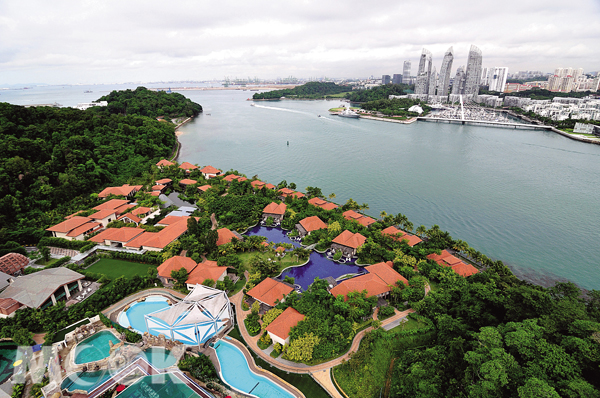 自高空俯瞰獅城，眺望新加坡的天際線。（圖片提供／TRAVELER Luxe旅人誌）