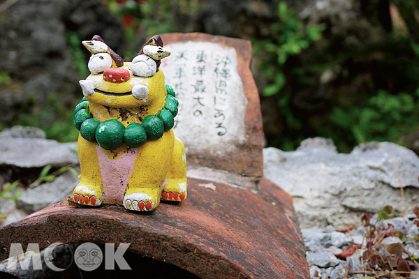 在沖繩隨處可見的風獅爺（シーサー）是當地祈福除厄的吉祥物，而藝術家們更是各展身手，為他設計出許多不同造型。（圖片提供／TRAVELER Luxe旅人誌）