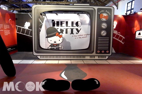 「卓別林區」Hello Kitty造型場景展現詼諧逗趣的風格。（攝影／MOOK景點家張盈盈）