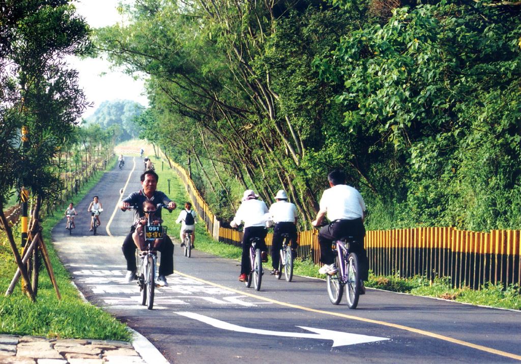 台中后豐鐵馬道，沿途風景宜人，是台中地區相當受歡迎的自行車道。(圖片來源/台中后豐鐵馬道)
