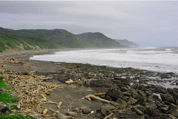 阿朗壹古道昔日為原住民打獵遷移拓荒舊道。(圖片來源／國境之南文化觀光網）