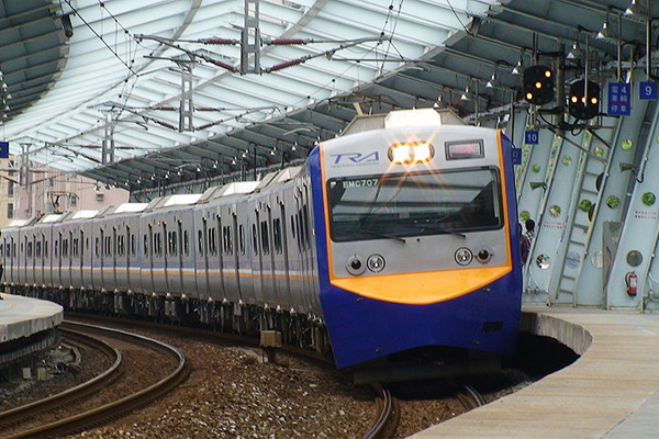 台鐵將加開雙十連假火車班次，緩解乘客需求。(圖片來源／台灣鐵路局）