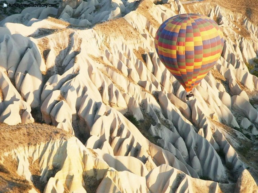 搭乘熱氣球是適合卡帕多奇亞的旅行方式。(圖片來源／turkeytraveladvisory）