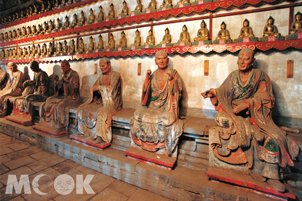 濟南知名景點靈岩寺宋代泥彩塑。(圖片提供／濟南市旅遊局）