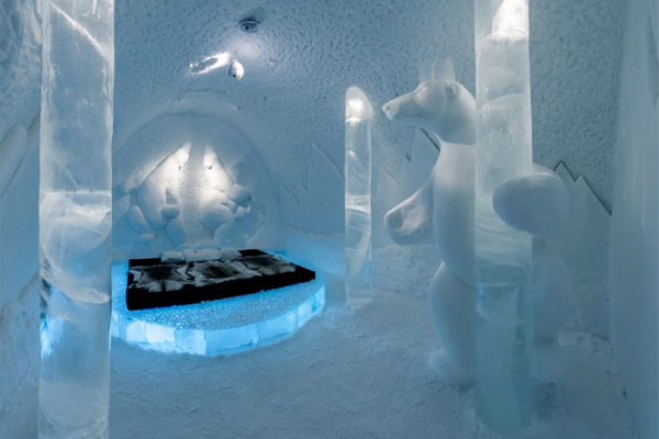 Ice Hotel北極熊房是2014年得嶄新創作。(圖片來源／Ice Hotel）