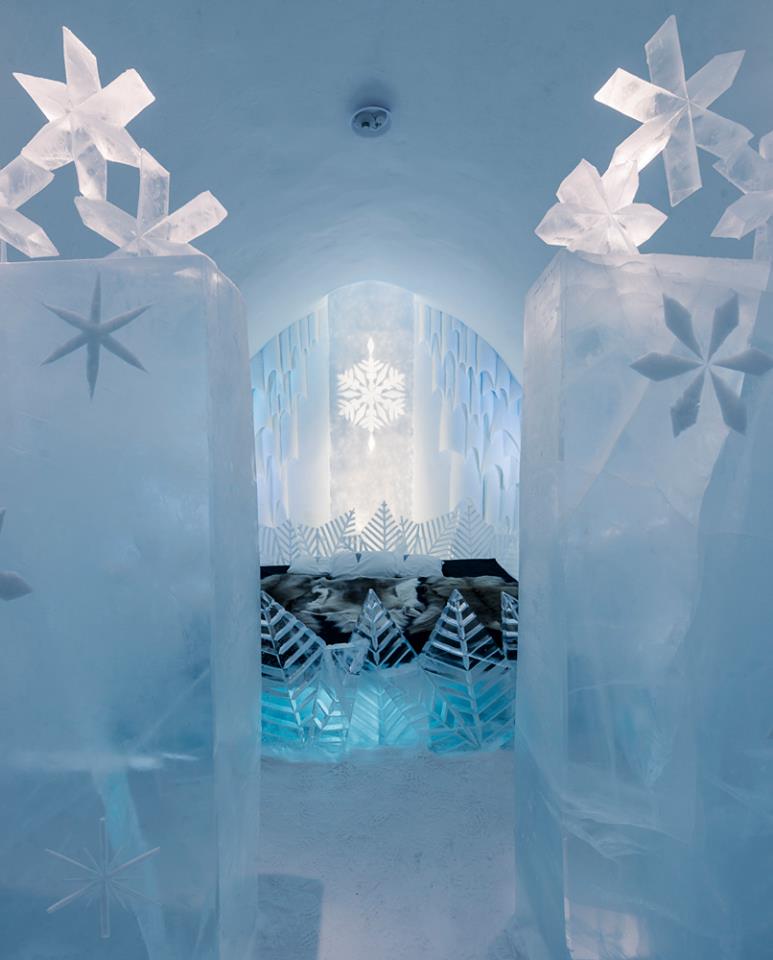 Ice Hotel一年一建，每天房間都是獨一無二的藝術品。(圖片來源／Ice Hotel）