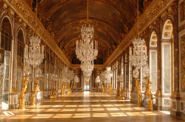 在法國大革命時期，美麗奢華的凡爾賽宮曾多次遭到民眾洗劫。(圖片來源／placestoseeinyourlifetime）