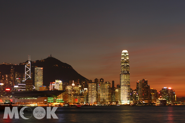 即日起至11月1日，預訂2015年1月31日前住宿，除了原本的優惠，再針對香港精選飯店推出95折回饋！(圖片提供／Agoda.com）