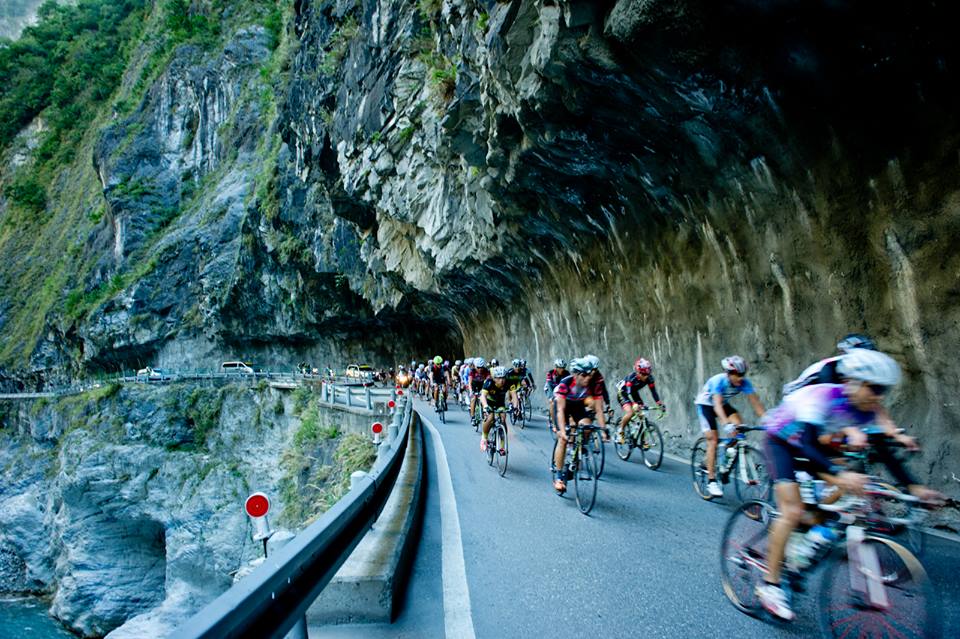 自行車單車王挑戰，沿途賽道飽覽台灣好風光。(圖片提供／Taiwan KOM Challenge）