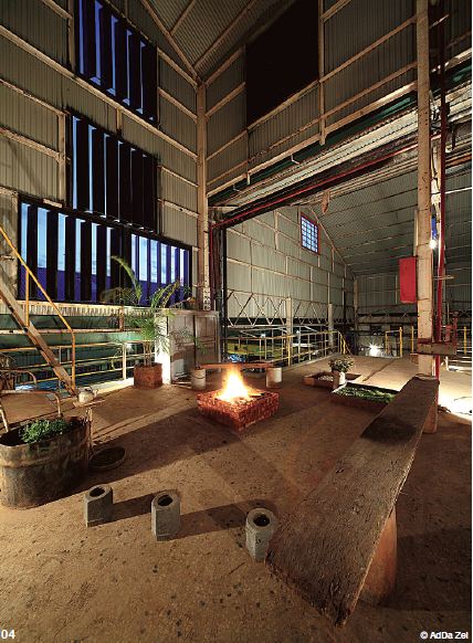 燃起篝火的生火區，是眾人聚集，分享交流想法的「客廳」。(圖片提供／TRAVELER Luxe旅人誌)