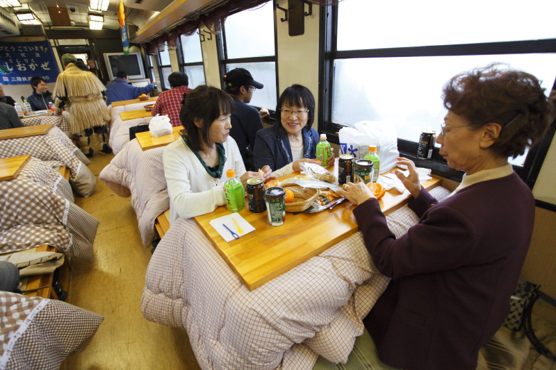 冬季限定暖被桌列車起跑!(圖片來源／yuta-murakami.cocolog-nifty）
