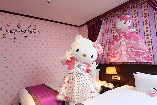 粉紅公主Kitty房以不同深淺粉紅色打造主題套房。(圖片來源／京王PLAZA Hotel）