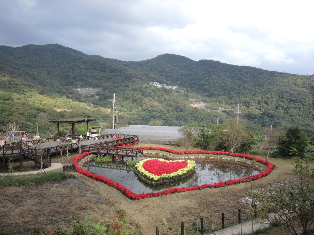 北市內湖白石湖，打造雙色同心湖，成為情侶出遊新去處。(圖片來源／台北市大地處）