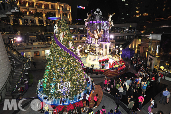 每年1881廣場聖誕燈飾都是最受矚目的焦點。（圖片提供／香港旅遊發展局）