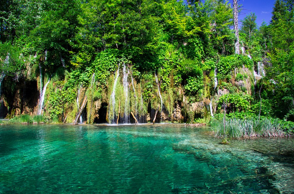 克羅埃西亞擁有世界知名的瀑布湖泊美景。(圖片來源／buzzfeed）