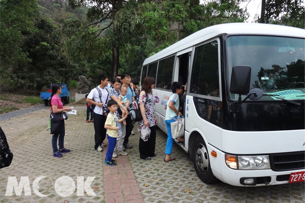 平日設有4班、假日設有10班接駁班次。(圖片來源／台南觀光局)