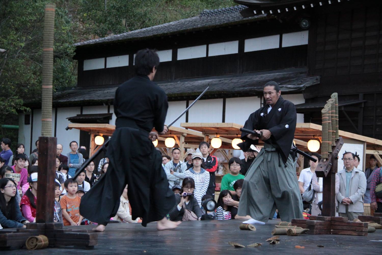 園區內可以看見許多江戶時代的真人演出，如武士對決、忍者格鬥等等。(圖片來源／Edo Wonderland 日光江戸村)