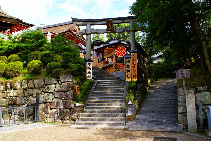 地主神社是京都求姻緣最出名的神社。(圖片提供／powspotter)