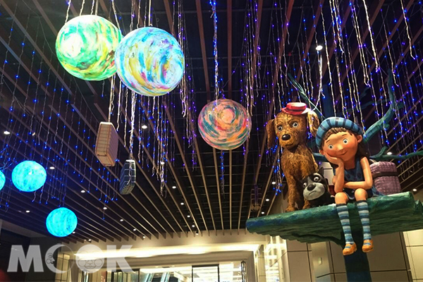 CITYLINK南港車站盛大開幕，特別與幾米合作展出幾米吹泡泡裝置展。(攝影／MOOK景點家廖啟佑）