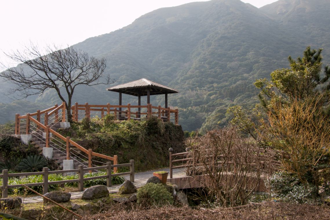 登高遠眺山水，寧靜心靈波蘭。（圖片來源／台北市大地處）