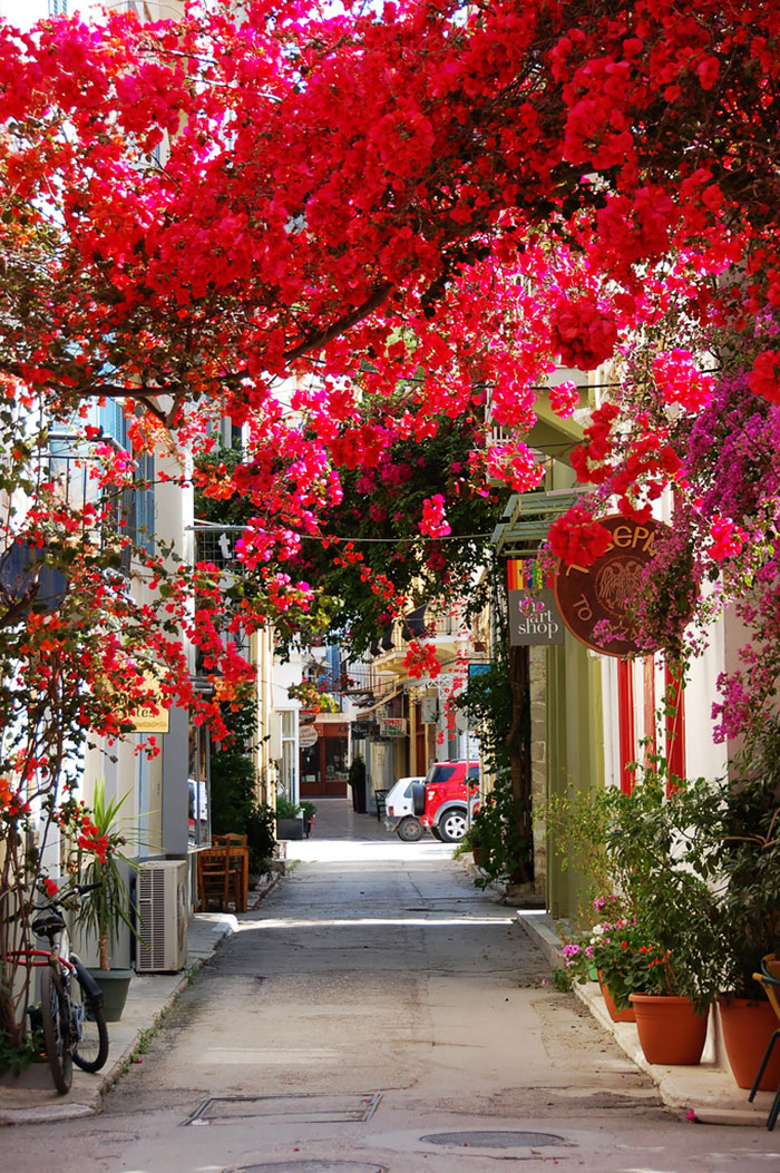 Nafplio, Peloponnese, Greece。(圖片來源／boredpanda)