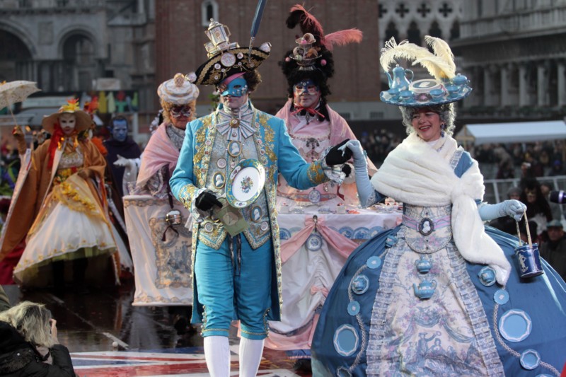 戴上了面具，在這一天每個人都是平等的。(圖片來源／CARNEVALE DI VENEZIA)