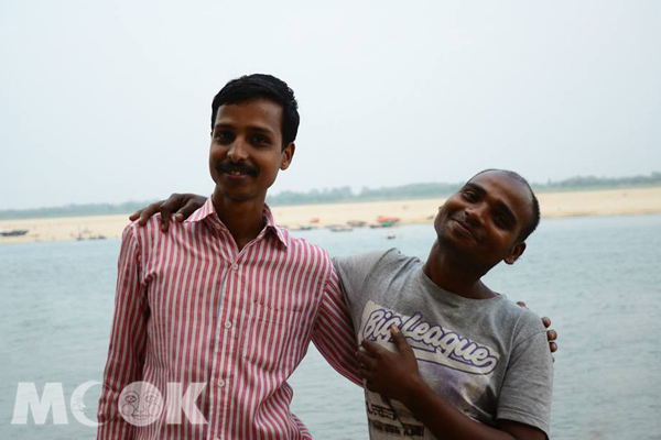 印度男性間的友誼，可以牽手可以摟腰。(攝影／MOOK景點家廖啟佑)