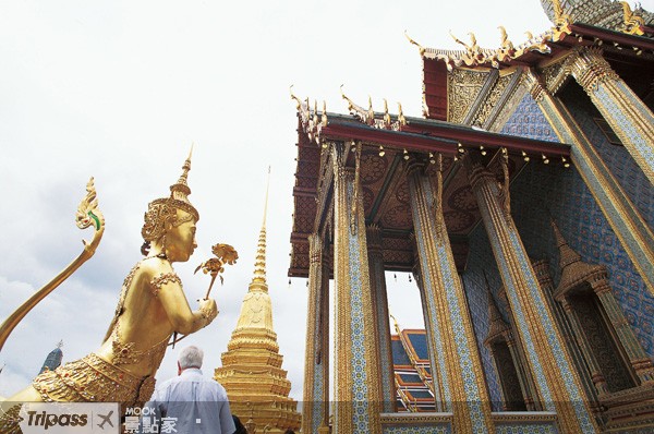 到曼谷的必遊景點--「大皇宮、玉佛寺」。(圖片提供／墨刻編輯部)