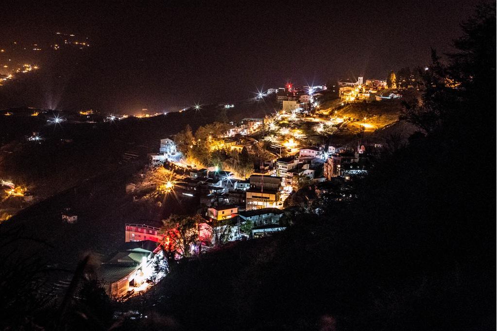 拍攝梨山的微電影團隊意外發現燈火台灣美景。（圖片來源／參山國家風景區）