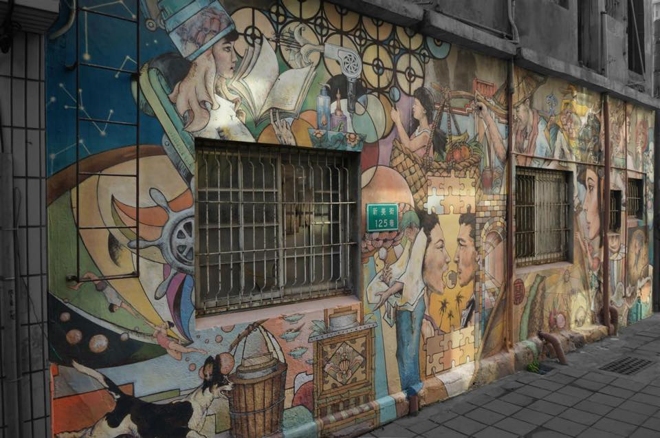 台南新美街出現新的彩繪壁畫，細膩的筆觸讓人驚艷。（圖片來源／拍拍 Pets’ and design）