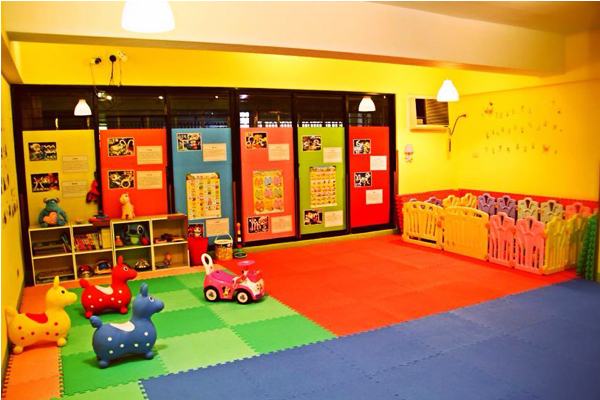 二樓為兒童遊戲區。（圖片來源／兵工廠美式廚房）