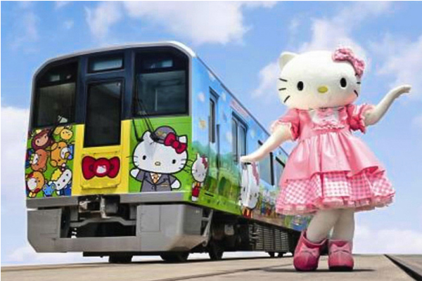 台鐵預計於年底推出Hello Kitty太魯閣列車，圖為日本和歌山號Hello Kitty彩繪列車。（圖片來源／wakayama）