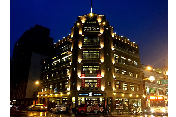 台南林百貨至今已有80多年歷史，6月14日將慶祝再開幕一周年。（圖片來源／台南林百貨）