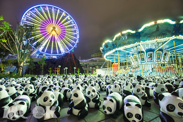 夜晚的台北兒童新樂園充滿浪漫氛圍。（圖片提供／台北市政府觀光傳播局）