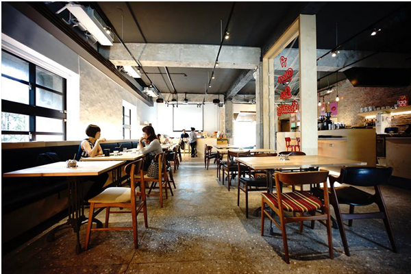 「城市朗讀」將在北高兩市各個藝文據點舉辦朗讀活動。(圖片來源／華文朗讀節 Wordwave Festival）