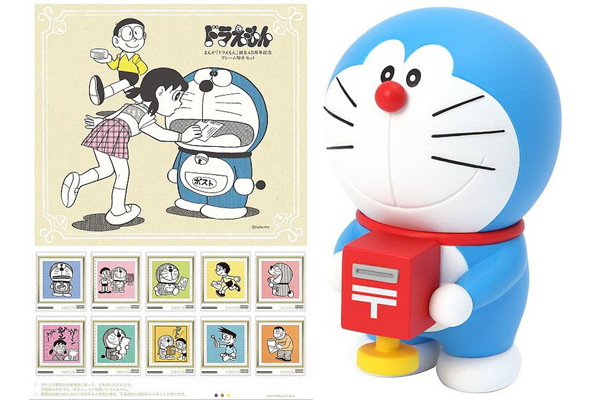 日本郵局推出哆啦A夢紀念郵票與公仔組合。（圖片來源／Doraemon 100）