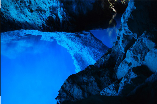 獨特的藍洞景觀。（圖片來源／kurashiru）