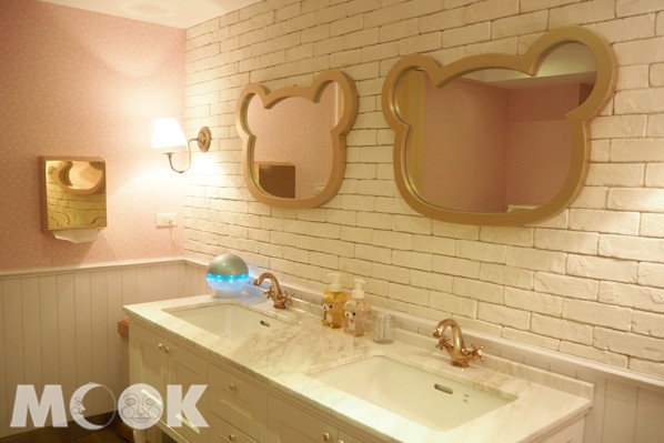 盥洗室也有拉拉熊的元素，讓消費者感到驚喜。(攝影／MOOK景點家生活旅遊網張盈盈)