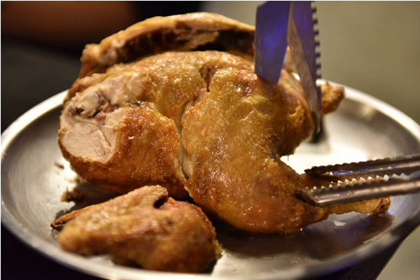 Pocha韓式熱炒古早一隻雞。（圖片來源／Pocha 韓式熱炒 포차）