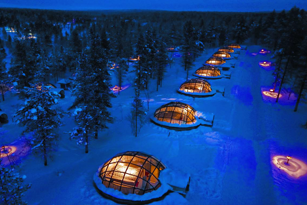 來到芬蘭一定要住住看極光玻璃屋。（圖片來源／kakslauttanen）