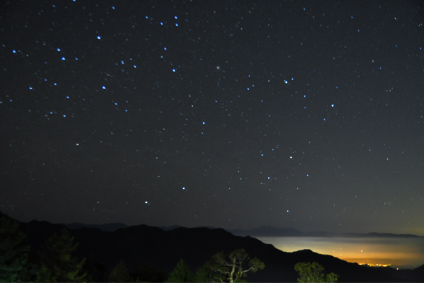 大雪山國家森林遊樂區視野遼闊可欣賞漫天星斗景色。（圖片來源／行政院林務局）