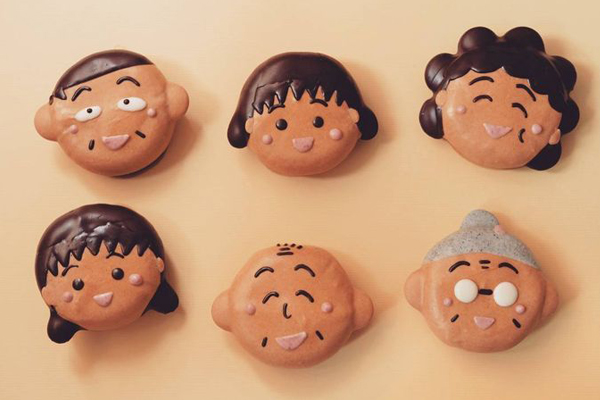 日本甜甜圈業者推出小丸子主題甜甜圈。（圖片來源／gourmetbiz）