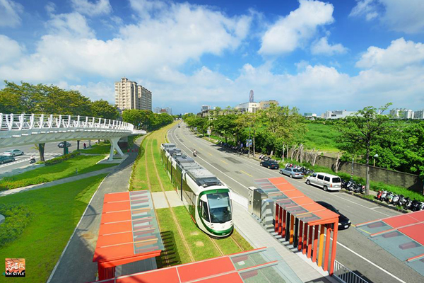 新增四站提供上下車服務。（圖片來源／高雄 不思議）