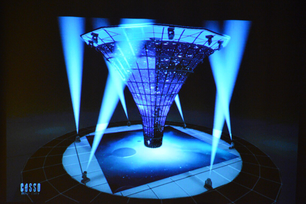 此次亮點宇宙塔結合本土產業與工藝文化，首次以玻璃設計燈組參展。（圖片來源／桃園市政府）