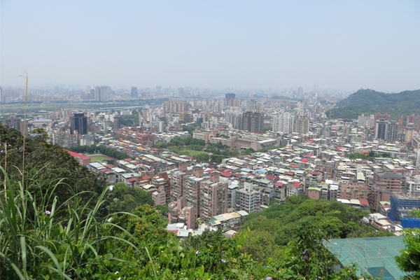 仙跡岩風景區眺景嶺。（圖片來源／台北市大地處）