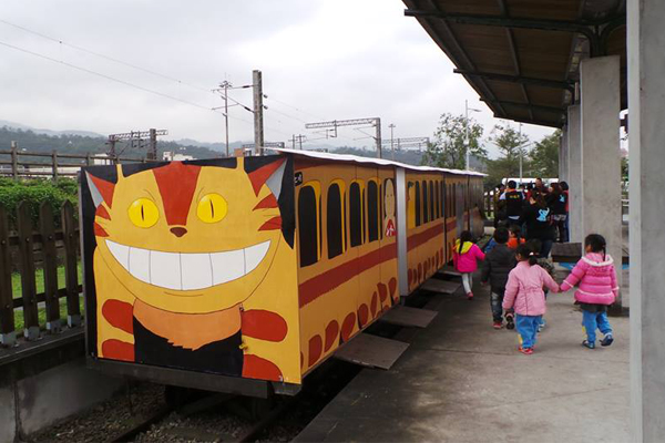 七堵鐵道公園出現龍貓火車。（圖片來源／台灣鐵道路透社）