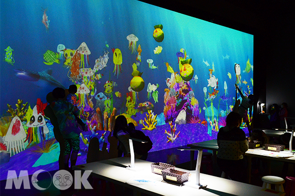 有趣的互動水族箱空間。（攝影／MOOK景點家廖啟佑）