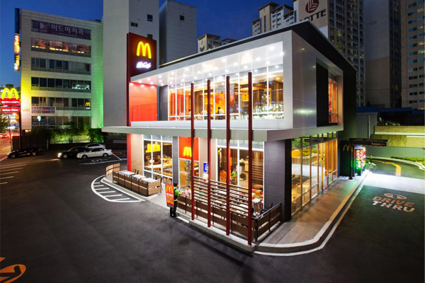 韓國設立亞洲首間販售啤酒的麥當勞門市。（圖片來源／McDonalds）